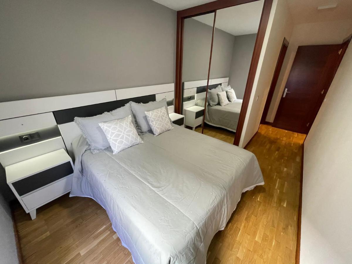 Gijon Lauredal Apartment ภายนอก รูปภาพ